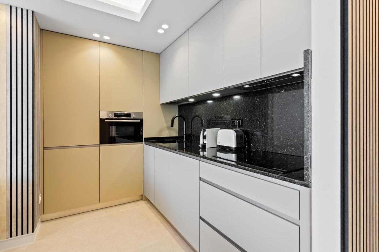 Appartement Fully Renovated Frontline Flat à Marbellac Extérieur photo
